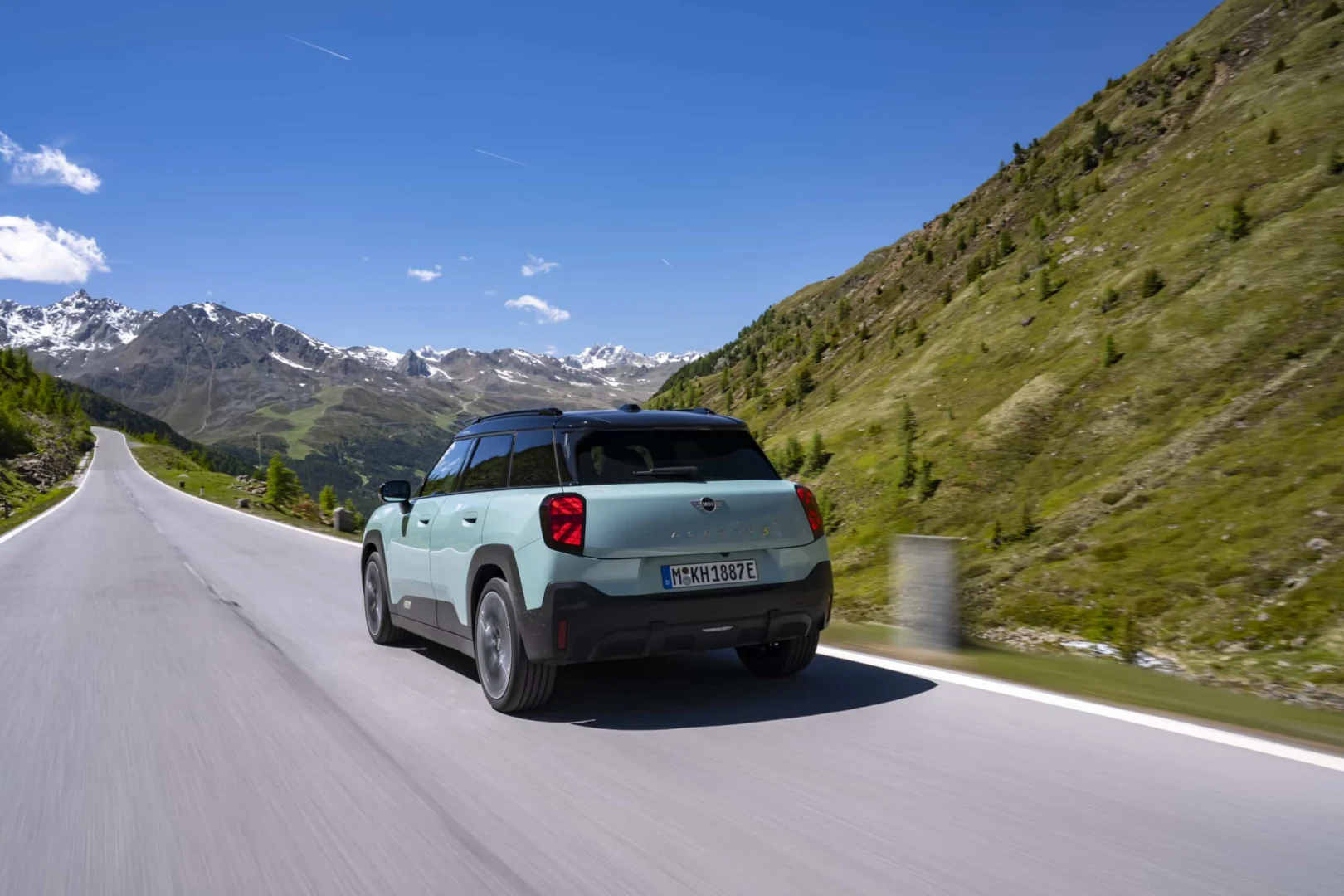 MINI Aceman SE: elektrický crossover s dojazdom až 405 kilometrov podľa WLTP