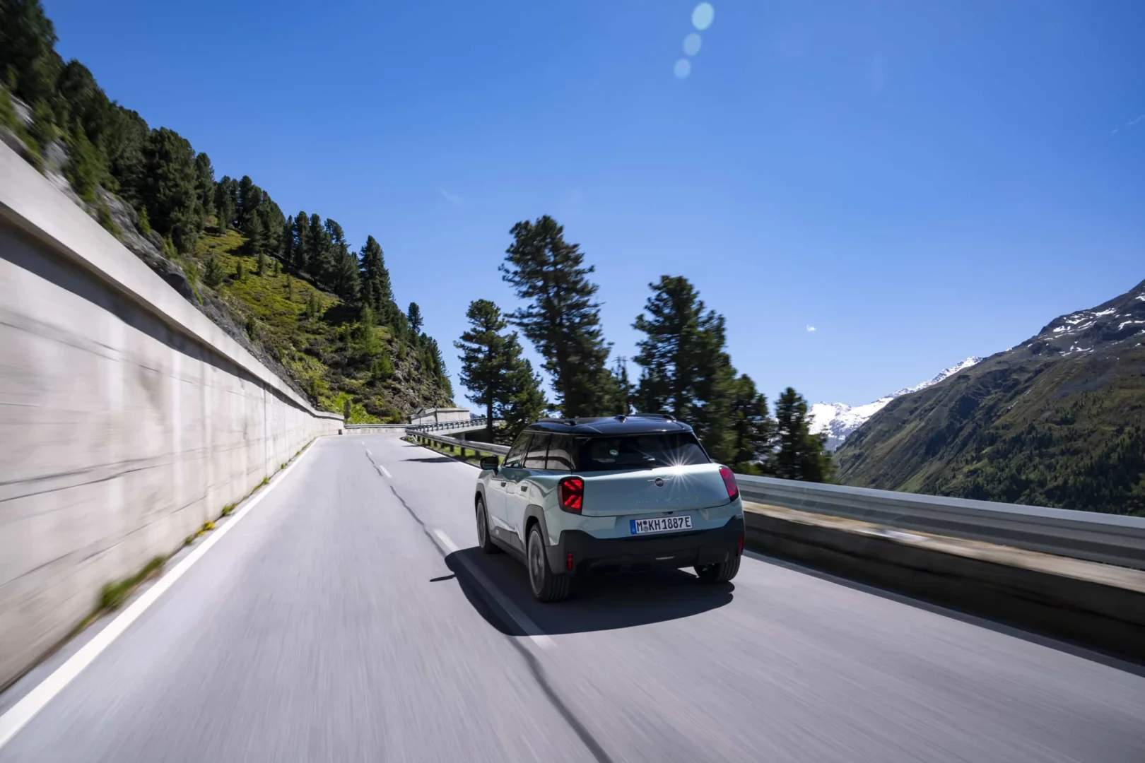 MINI Aceman SE: elektrický crossover s dojazdom až 405 kilometrov podľa WLTP