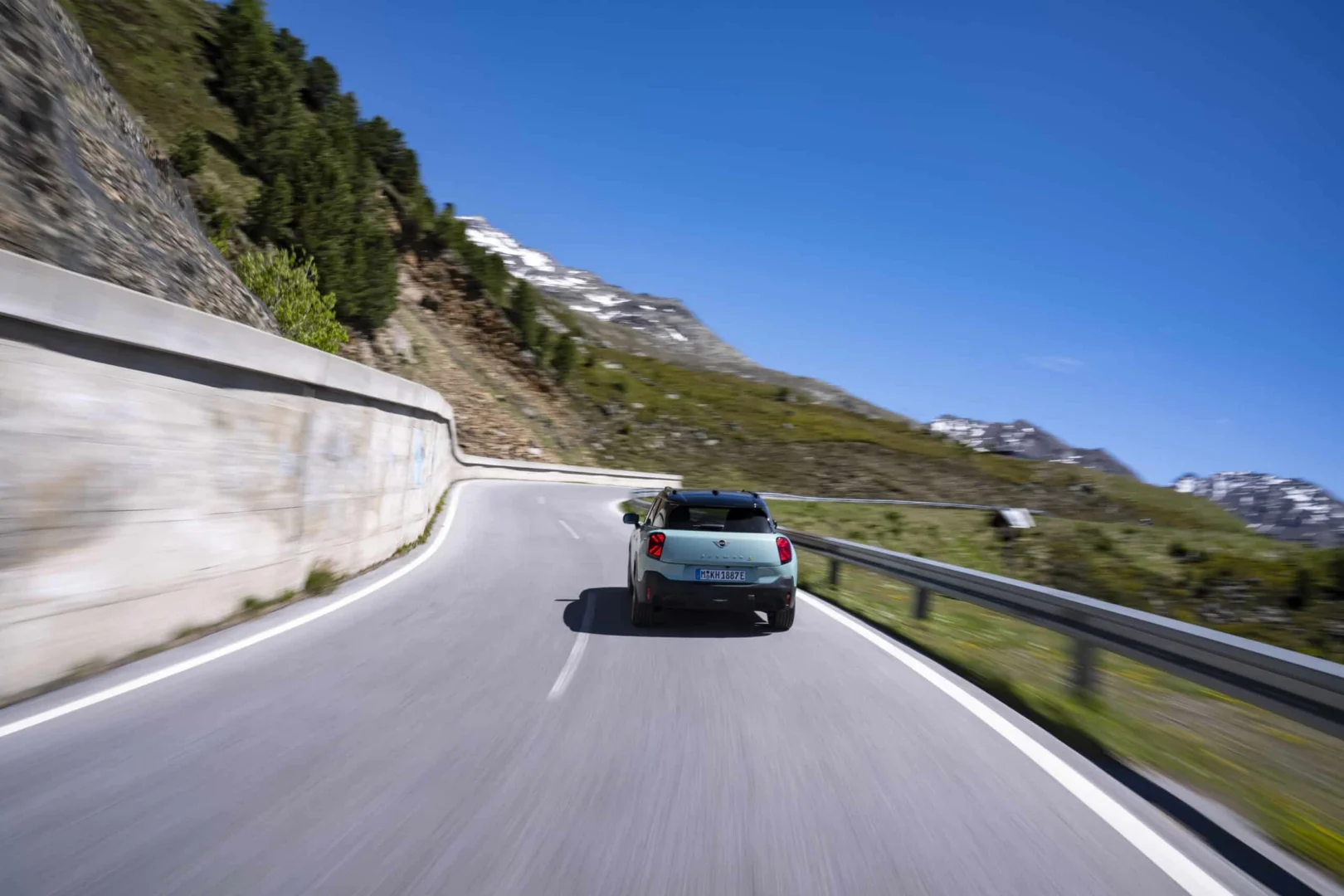 MINI Aceman SE: elektrický crossover s dojazdom až 405 kilometrov podľa WLTP