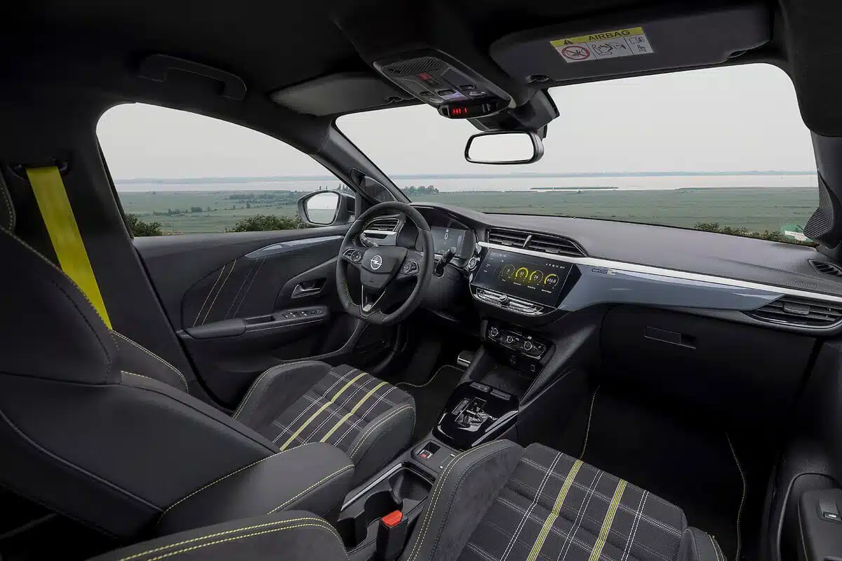 Nový Opel Corsa GSE prináša 207 kW a špecifický športový dizajn