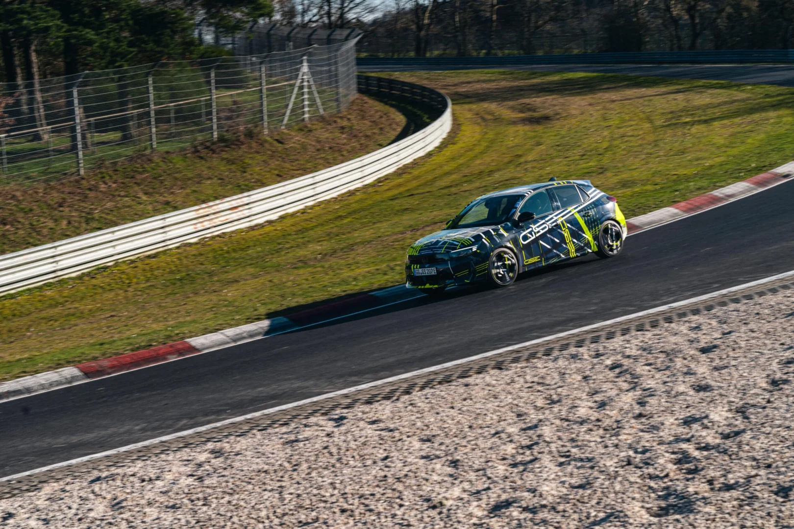 Nový Opel Corsa GSE prináša 207 kW a špecifický športový dizajn