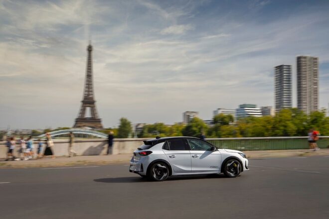 Nový Opel Corsa GSE sa ukázal v Paríži po ceste zo Zaragozy