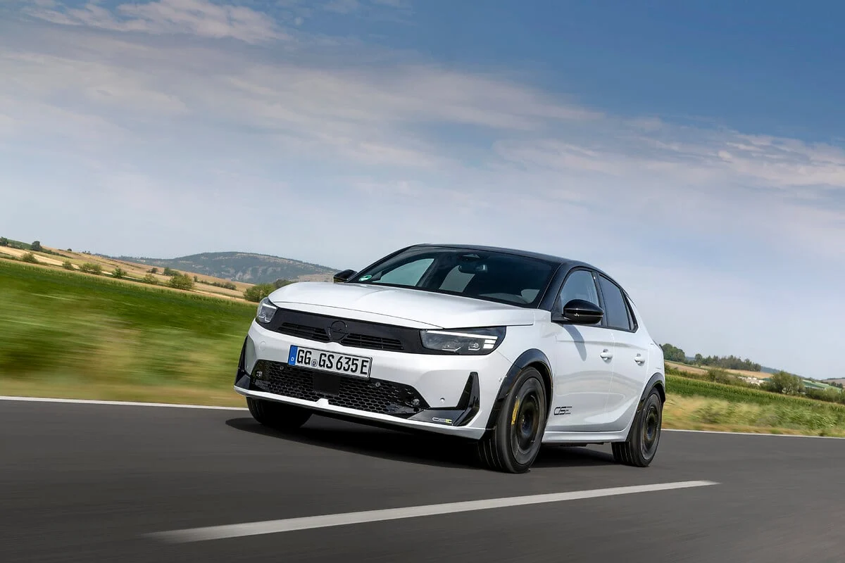 Opel Corsa GSE získala ocenenie Carwow Car of the Year 2027