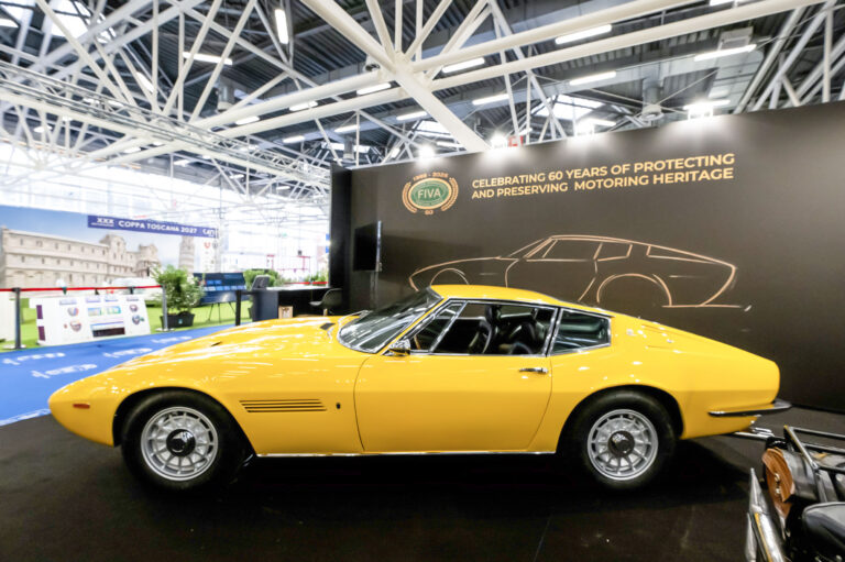 Maserati ukázala v Bologni historické Ghibli SS aj GranTurismo Trofeo
