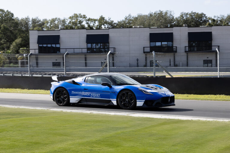 Maserati GT2 Stradale dostane systém Track Assist na výučbu jazdy na okruhu