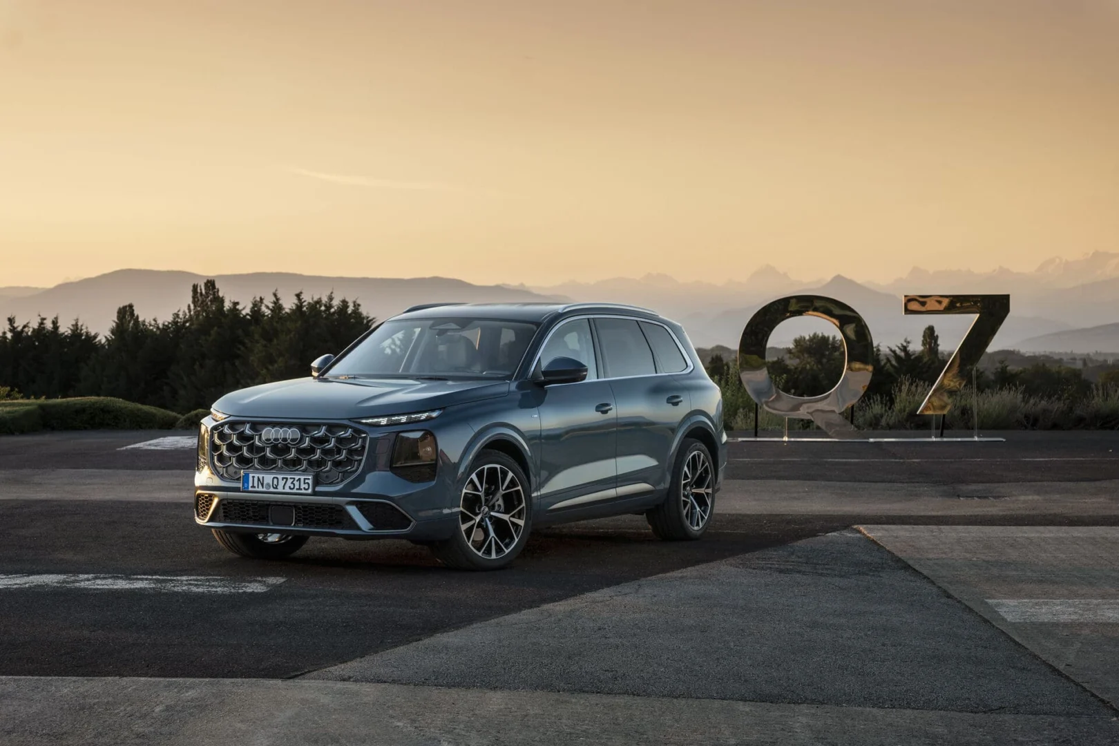 Audi Q7 získalo päť hviezdičiek v Euro NCAP a ako prvý sériový model dosiahlo 100 % v post-kolíznej bezpečnosti