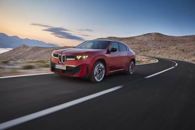 Nové BMW iX4: elektrické kupé-SUV s dojazdom až 828 kilometrov a verziou M60 xDrive