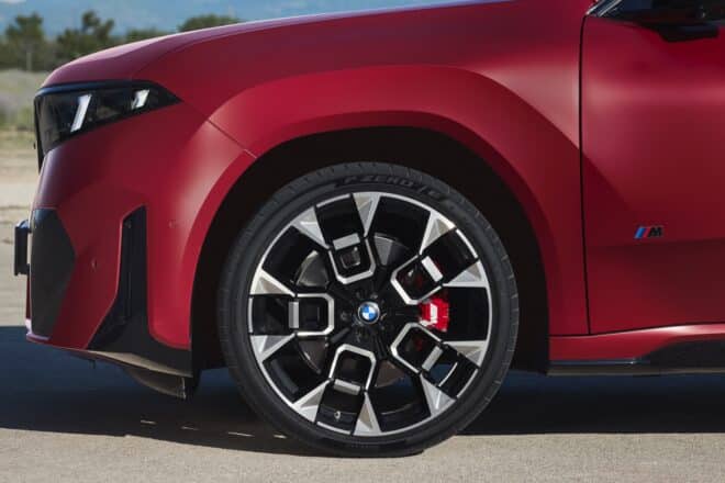 Nové BMW iX4: elektrické kupé-SUV s dojazdom až 828 kilometrov a verziou M60 xDrive