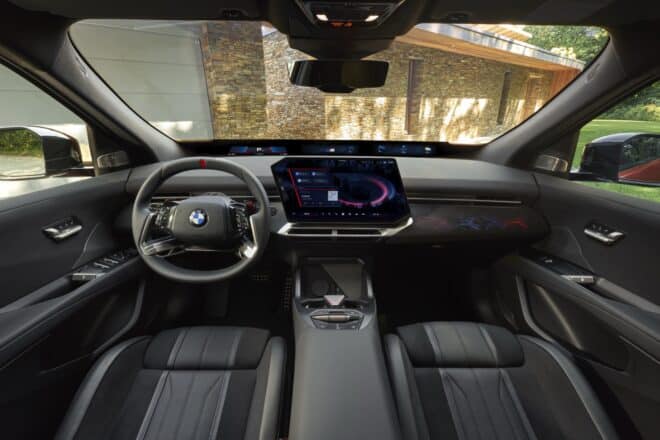 Nové BMW iX4: elektrické kupé-SUV s dojazdom až 828 kilometrov a verziou M60 xDrive