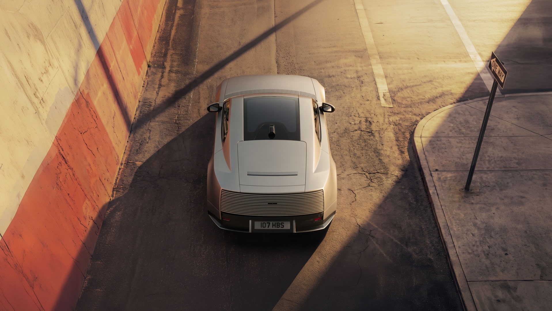Jaguar Type 01 mal svetovú premiéru v New Yorku. Odhaľuje novú éru: elektrické GT s výkonom až 1 030 koní