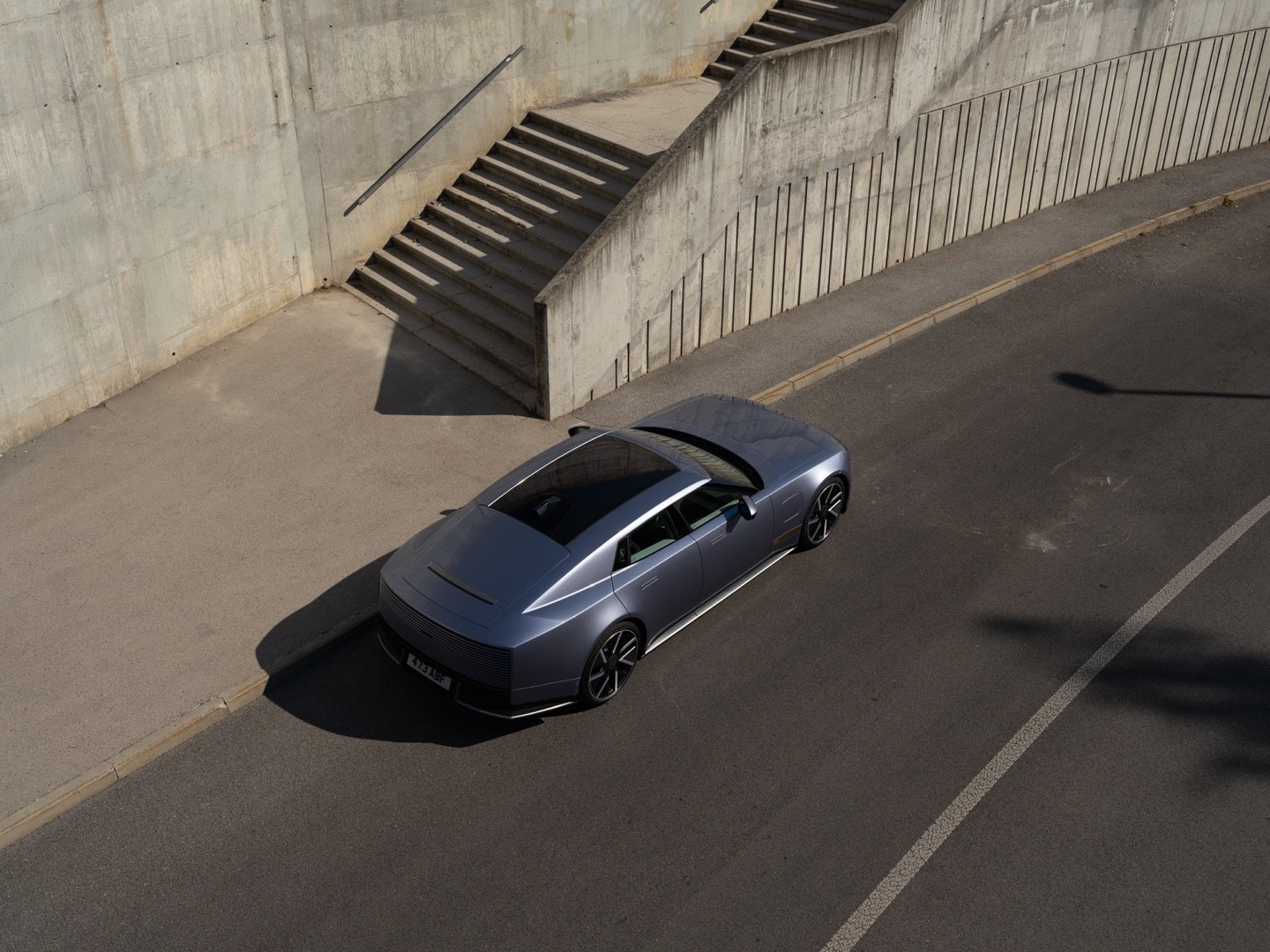 Jaguar Type 01 mal svetovú premiéru v New Yorku. Odhaľuje novú éru: elektrické GT s výkonom až 1 030 koní