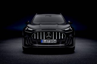 Nový Mercedes-AMG GT SUV prichádza ako prvý plne vyvinutý veľký SUV model od AMG 4 Mercedes-AMG predstavuje nový GT SUV ako druhý model na architektúre AMG.EA. Ponúkne tri verzie, až 860 kW, dojazd až 700 kilometrov podľa WLTP a nabíjanie s výkonom do 710 kW.