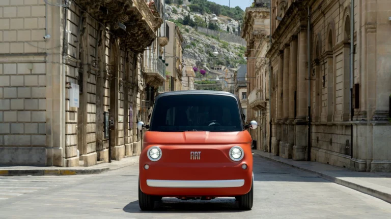 Fiat Topolino sa dostal do výberu TIME’s Best Inventions of 2026 8 Fiat Topolino získal miesto v zozname TIME’s Best Inventions of 2026 v kategórii dizajn. Oceňujú ho za taliansky dizajn, prístup k mestskej mobilite a úspech na európskom trhu.
