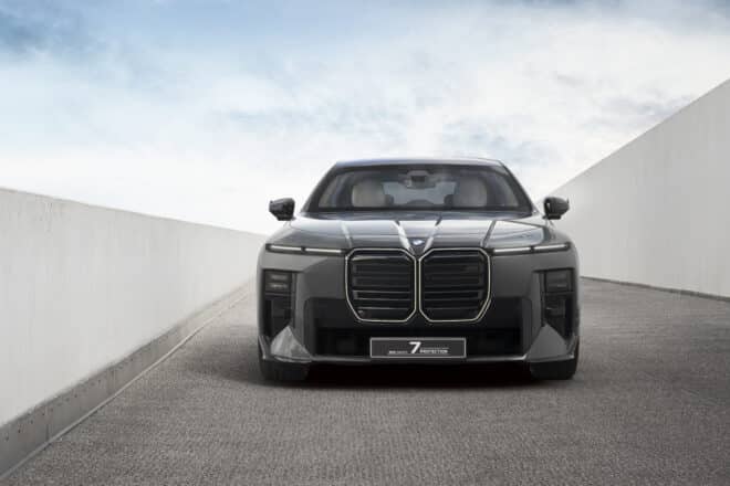BMW Concept 7 Protection ukazuje ochranu v podobe luxusného sedanu radu 7