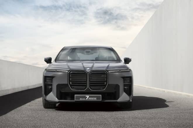 BMW Concept 7 Protection ukazuje ochranu v podobe luxusného sedanu radu 7