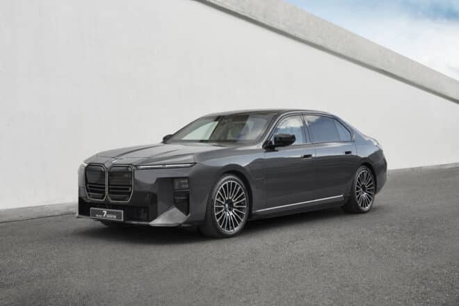BMW Concept 7 Protection ukazuje ochranu v podobe luxusného sedanu radu 7