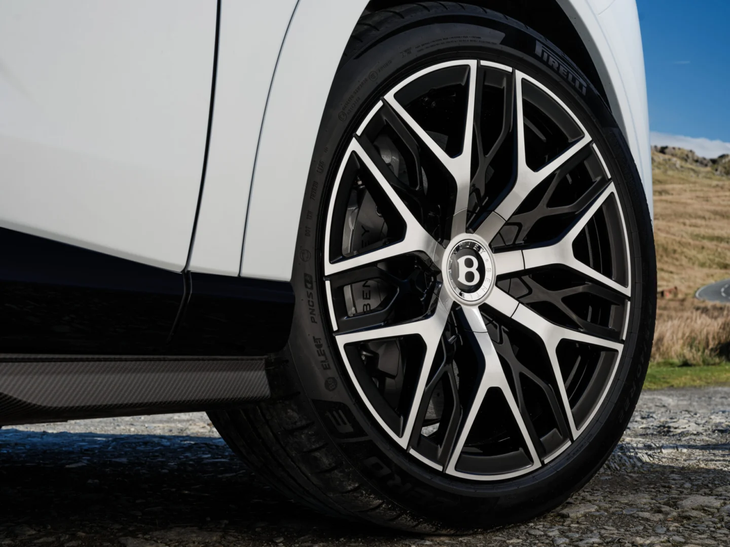 Bentley Torcal First Edition prináša 888 koní a 1 350 Nm v exkluzívnej sérii