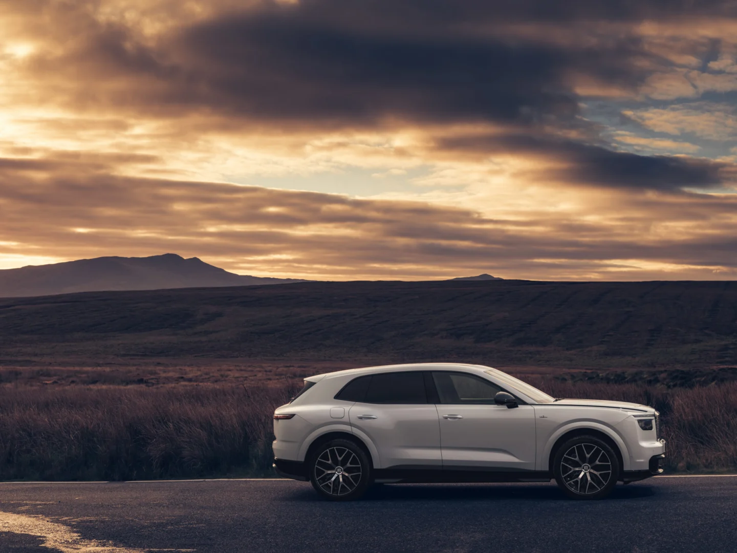 Bentley Torcal First Edition prináša 888 koní a 1 350 Nm v exkluzívnej sérii
