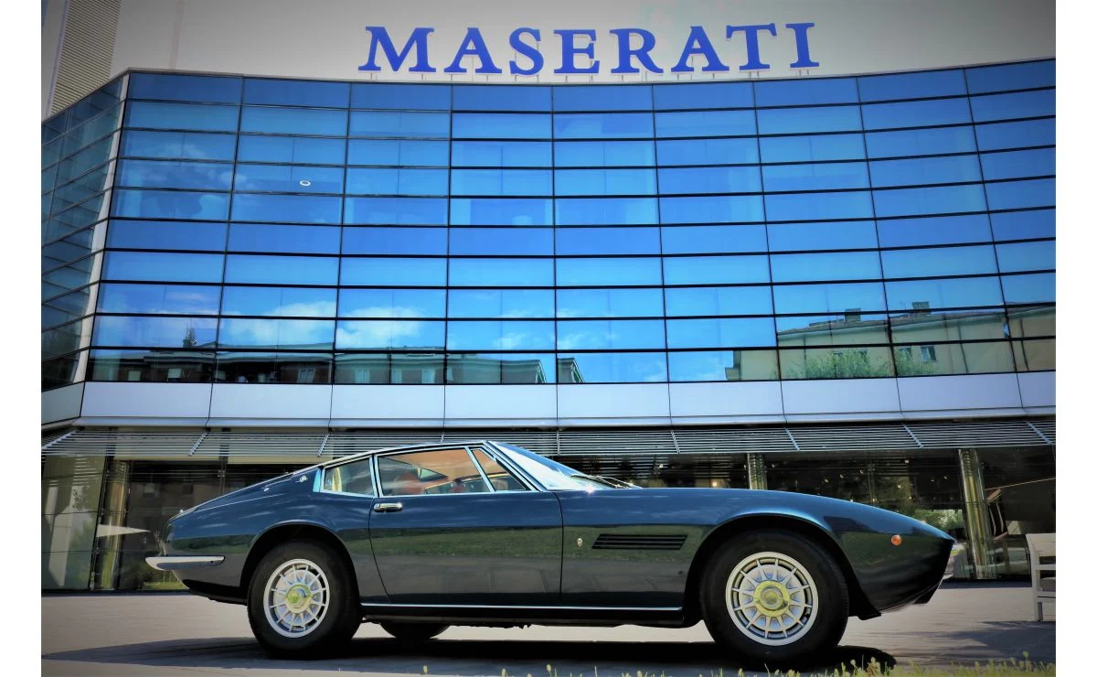 Maserati v Bologni ukáže Ghibli SS Coupé a GranTurismo Trofeo pri oslave 100 rokov emblému Trojzubca