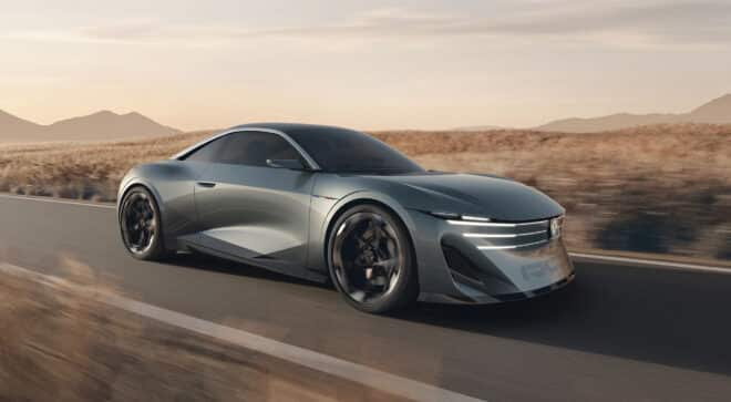 Peugeot RCZ Vision ukazuje budúcnosť značky s novým i-Cockpitom a 500 koňmi