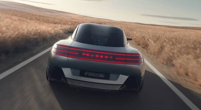 Peugeot RCZ Vision ukazuje budúcnosť značky s novým i-Cockpitom a 500 koňmi