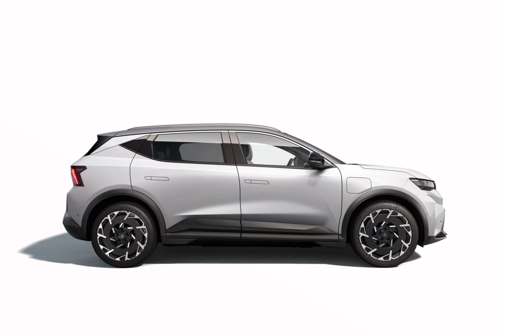 Renault Scenic E-Tech electric dostáva väčší dojazd, rýchlejšie nabíjanie aj nové digitálne funkcie