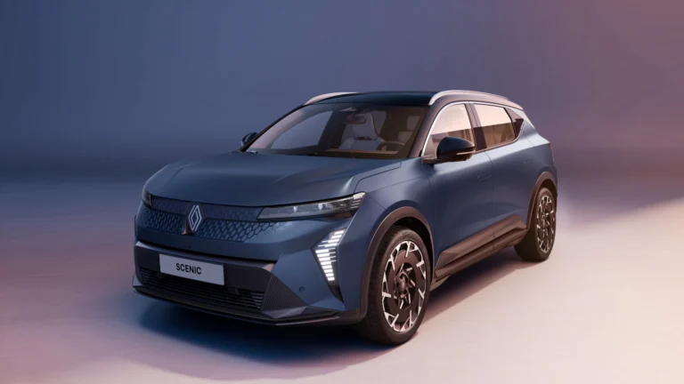 Renault Scenic E-Tech electric dostáva väčší dojazd, rýchlejšie nabíjanie aj nové digitálne funkcie