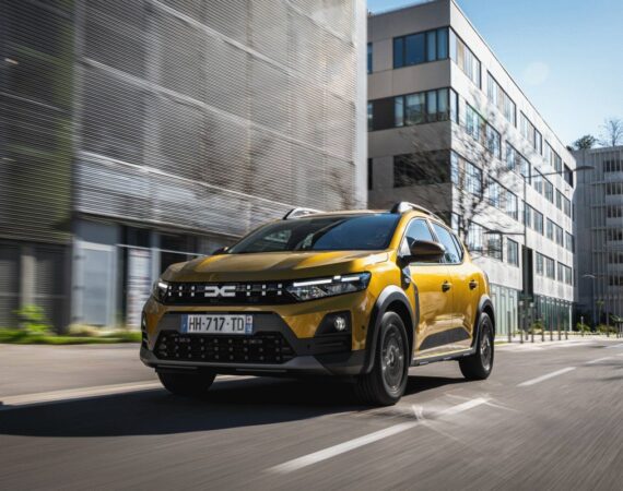 Dacia rozširuje ponuku Sandero a Sandero Stepway o technológiu Full Hybrid