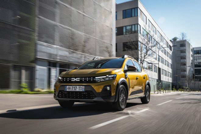 Dacia rozširuje ponuku Sandero a Sandero Stepway o technológiu Full Hybrid 1 Dacia rozširuje ponuku Sandero a Sandero Stepway o technológiu Full Hybrid